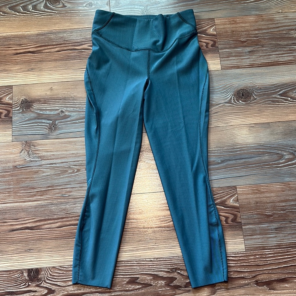 Lululemon Base Pace Teal High-Waisted Leggings size 8